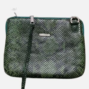 Rebecca Minkoff Green snakeskin print crossbody bag purse detachable strap